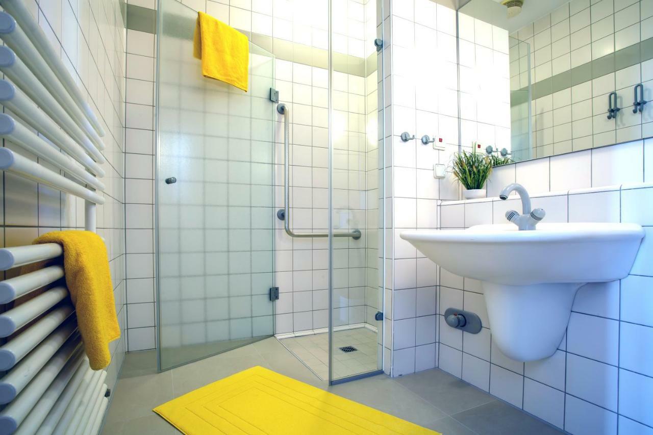Health Vital Comfort Guestrooms เวลส์ ภายนอก รูปภาพ
